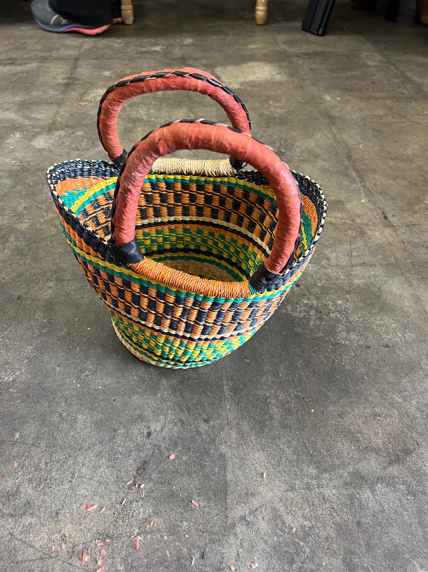 U SHAPED BASKETS W/ LEATHER HANDLES
