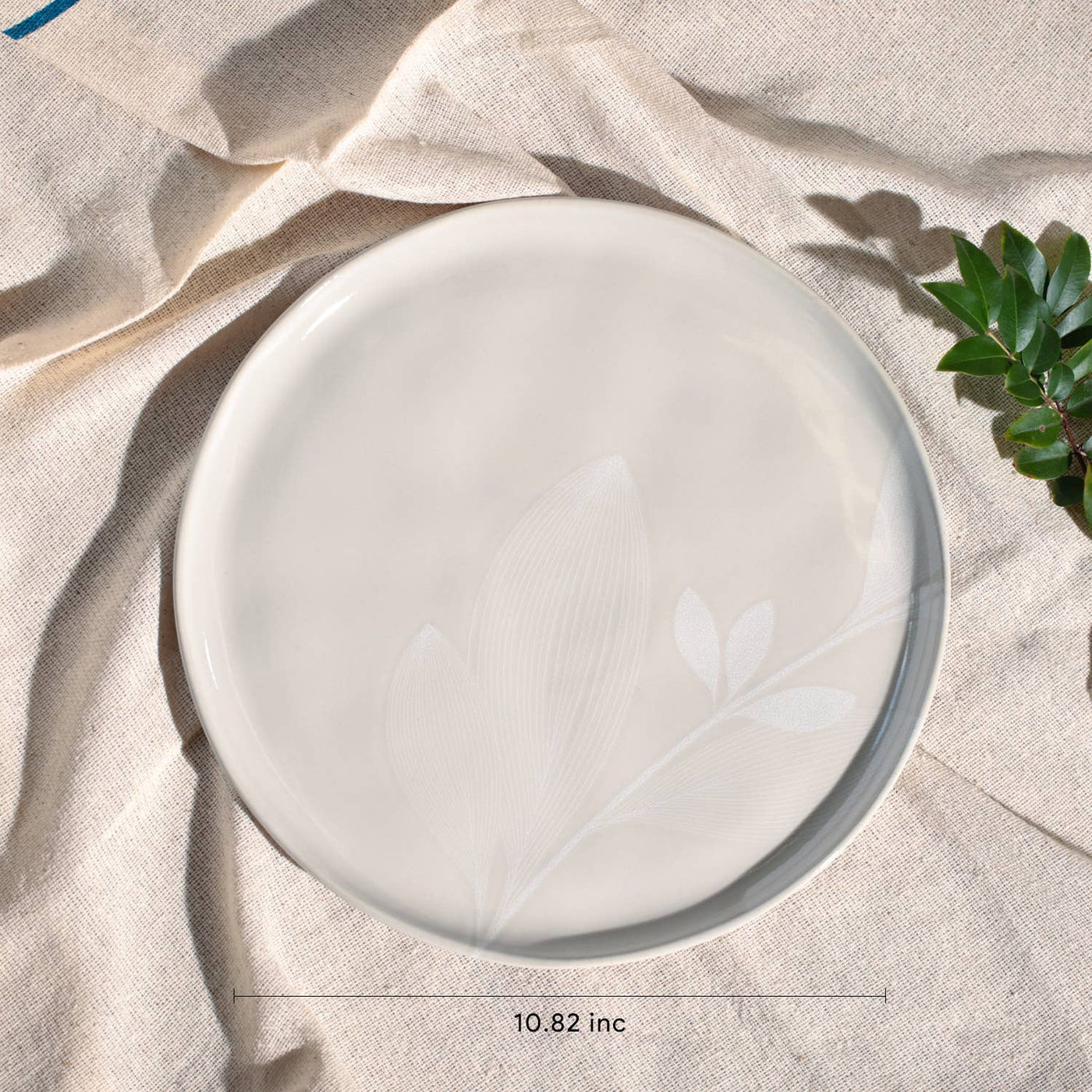 Bio Stoneware Açucena Dinner Plate, 10.8"-Porto Brasil