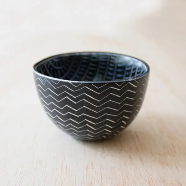 2 Pattern Bowl - Black-Venture Imports