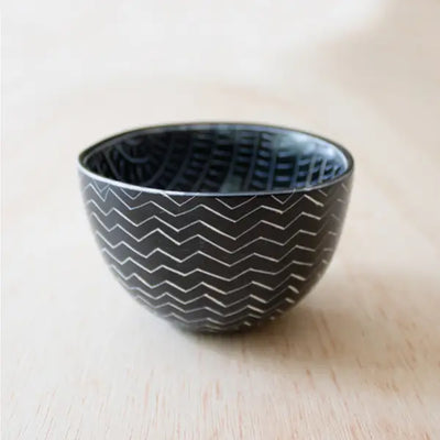 2 Pattern Bowl - Black-Venture Imports