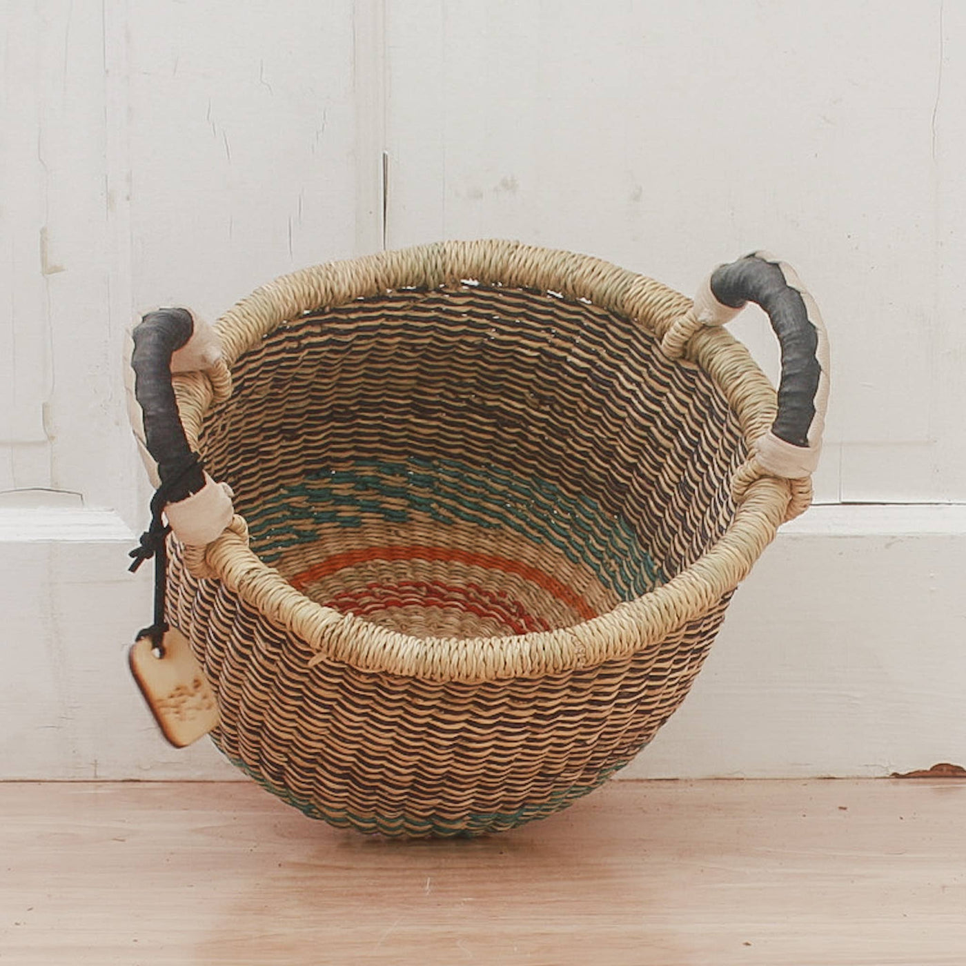 Round Small Two Handle-Big Blue Moma