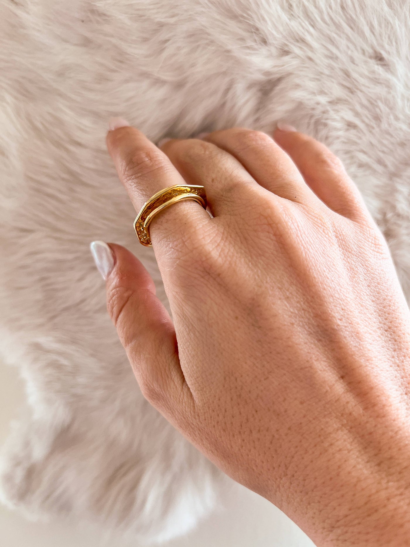 Brass Swirl Ring-Baizaar
