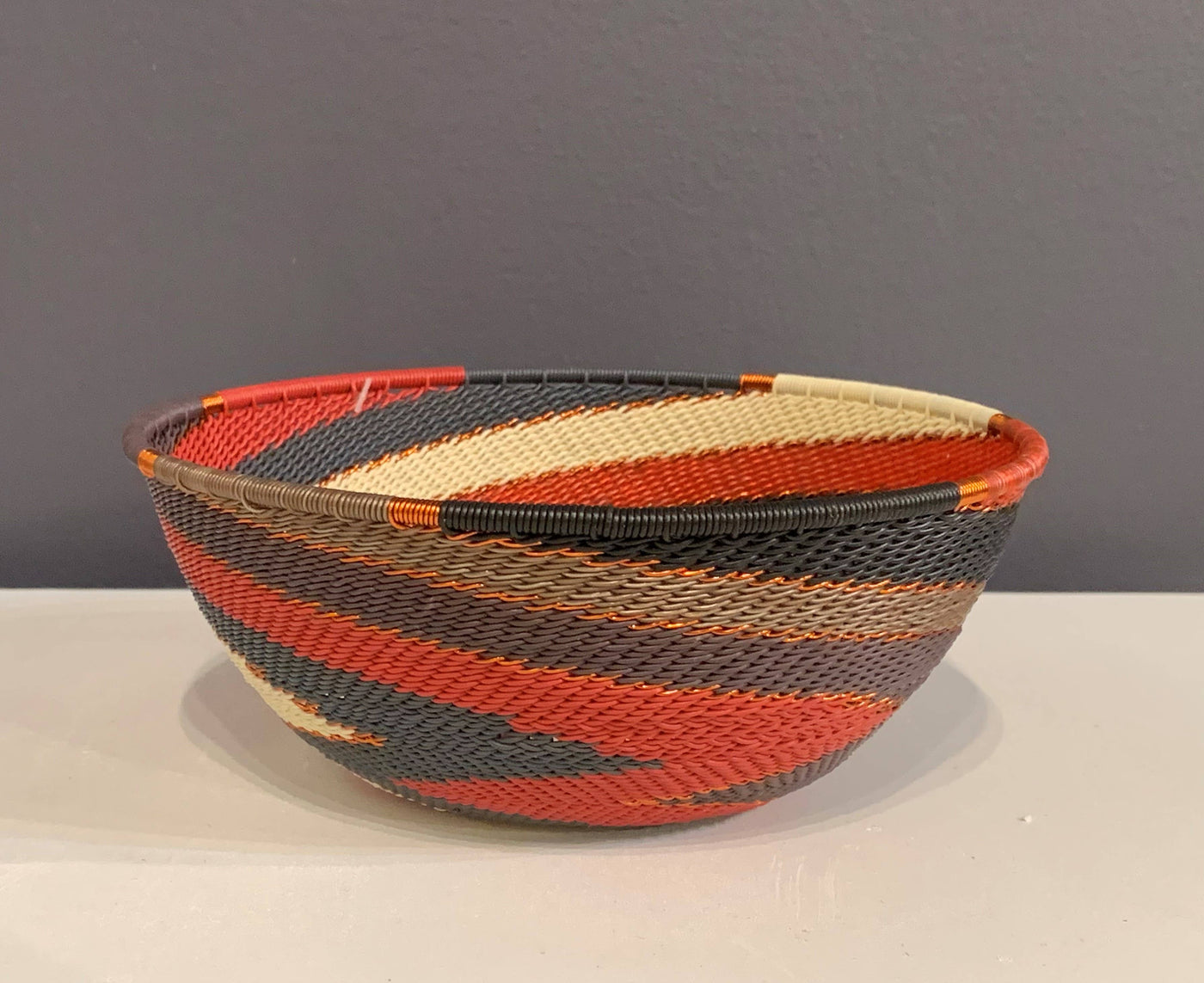 Bridge for Africa - TW  Medium Round Bowl - Red Pepper